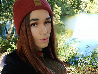 XHAMSTER @ Attractive Crossdresser Strolls Through The Woods