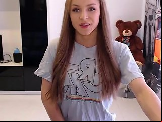ASHEMALETUBE @ A Young Russian Girl Masturbating On Camera